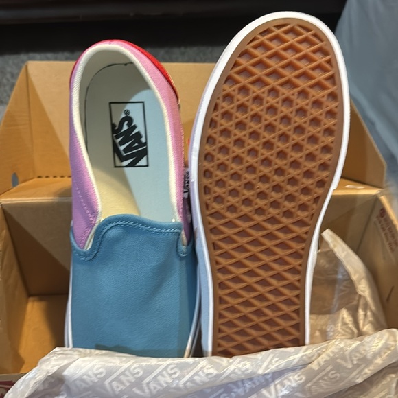 NWT Vans Orchid/Red Colorblock shoes size 9 1/2 women - Picture 6 of 10